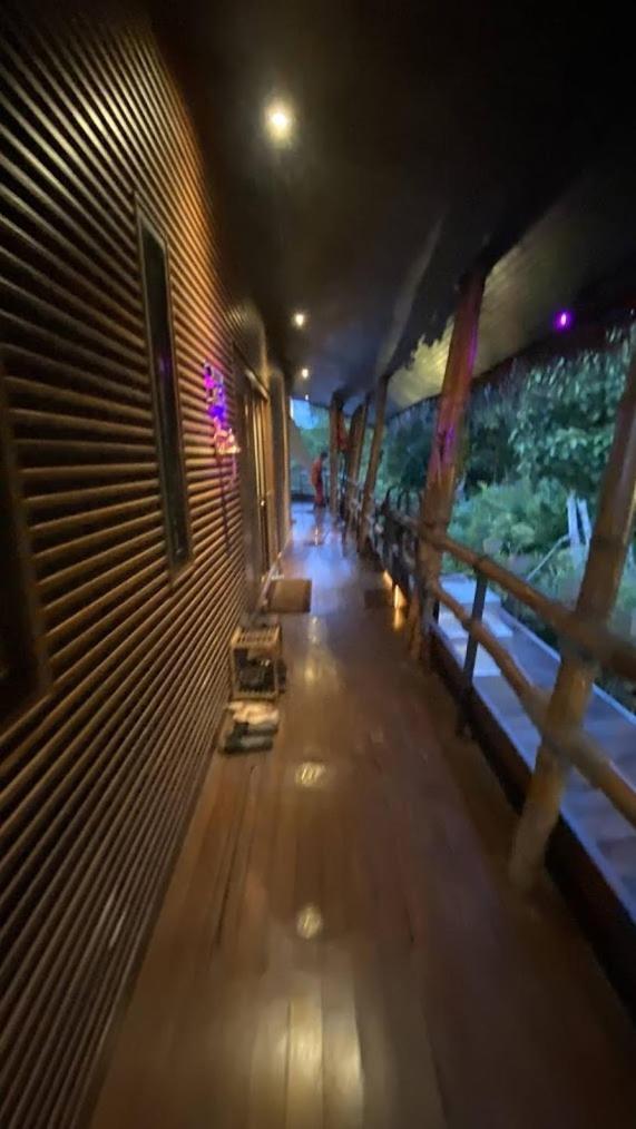 Hotel Yathra Houseboat Bentota Exterior foto